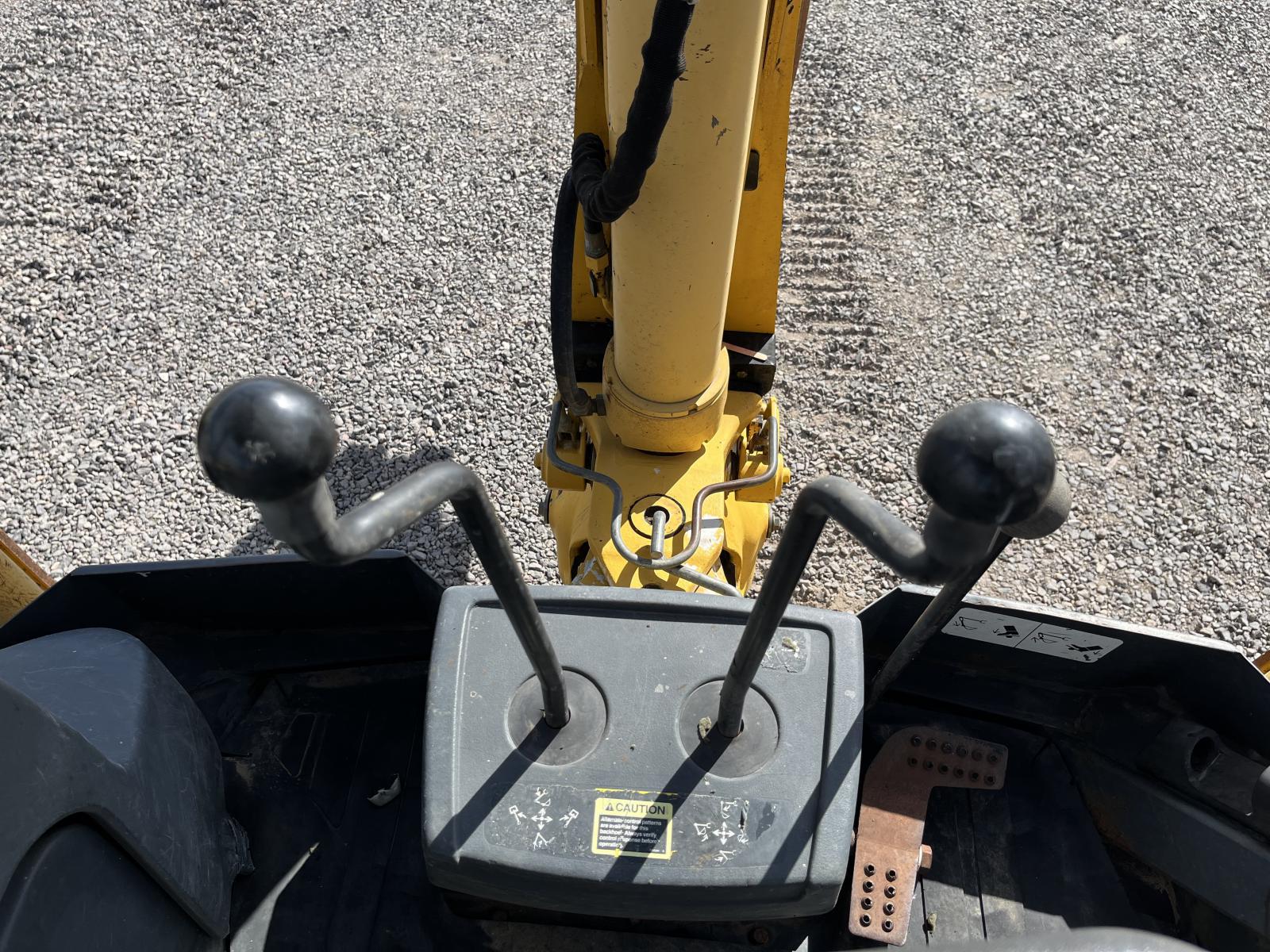 ./imagenes/INVOICE/2019/17749/BACKHOE JOHN DEERE 310SG (16).JPG